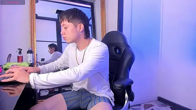 marcuscollins1  online show from September 2025 02:10:01 PM