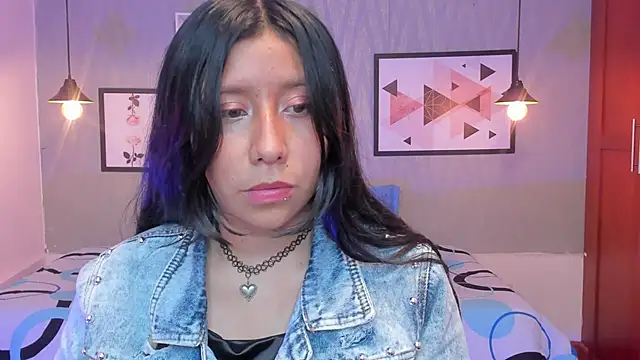 Nohemi louse online show from March 2025 07:27:01 PM