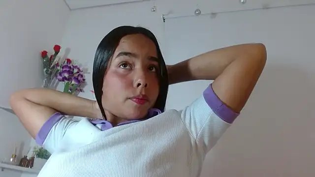 Roxy Stonee online show from November 2025 07:25:02 PM