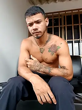 Niick01  online show from September 2025 04:51:02 PM