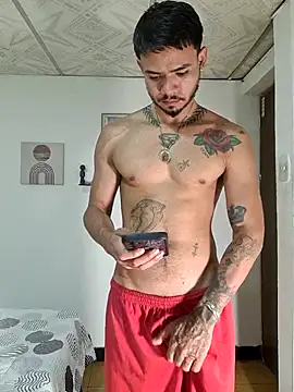 Niick01  online show from October 2025 04:24:01 AM