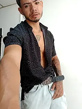 Niick01  online show from March 2026 05:36:01 PM