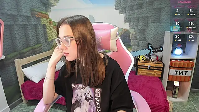 Snapshot of kaisajenner chatting on February 2025 07:42:01 PM kaisajenner online show from February 2025 07:42:01 PM