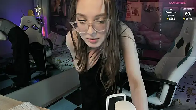 Snapshot of kaisajenner chatting on February 2025 05:42:02 PM kaisajenner online show from February 2025 05:42:02 PM