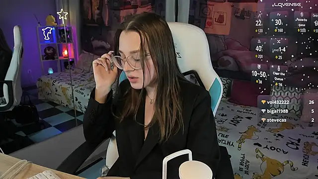 Snapshot of kaisajenner chatting on February 2025 08:49:02 PM kaisajenner online show from February 2025 08:49:02 PM