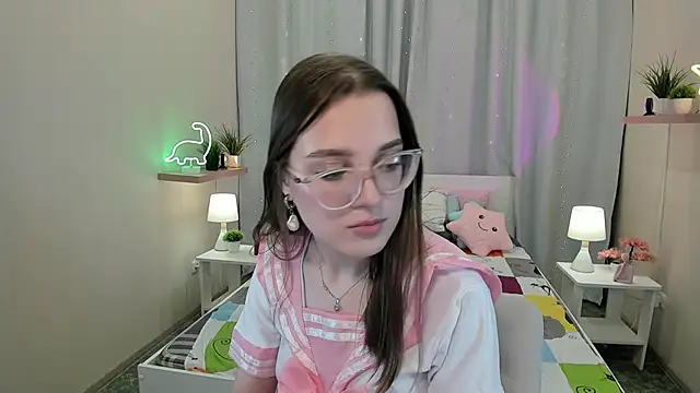 Snapshot of kaisajenner chatting on March 2025 02:50:01 AM kaisajenner online show from March 2025 02:50:01 AM