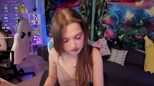 Snapshot of kaisajenner chatting on November 2025 06:30:02 PM kaisajenner online show from November 2025 06:30:02 PM