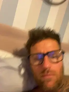 Jamesdeanmcqueen online show from February 2025 07:34:01 PM