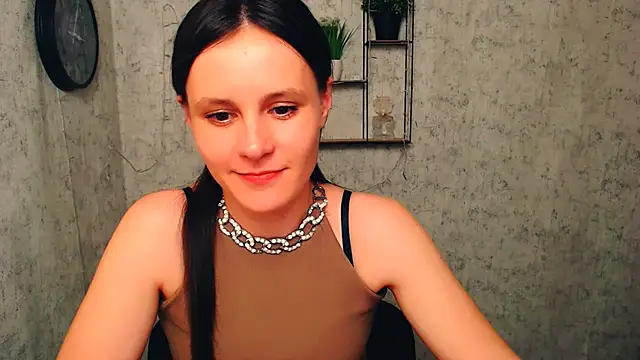 Snapshot of ValeriaHeart_ chatting on February 2025 03:42:02 PM ValeriaHeart online show from February 2025 03:42:02 PM