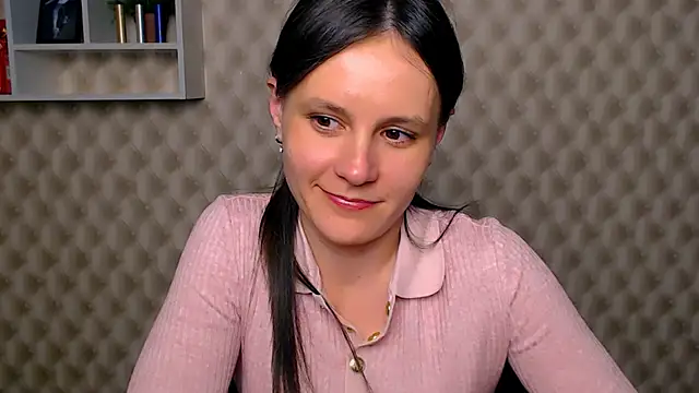 Snapshot of ValeriaHeart_ chatting on February 2025 07:03:02 PM ValeriaHeart online show from February 2025 07:03:02 PM