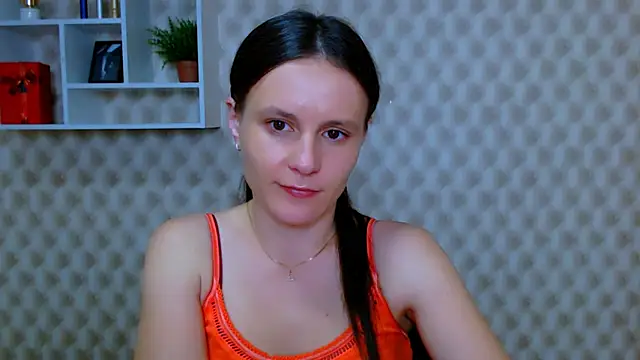 Snapshot of ValeriaHeart_ chatting on February 2026 02:44:01 PM ValeriaHeart online show from February 2026 02:44:01 PM