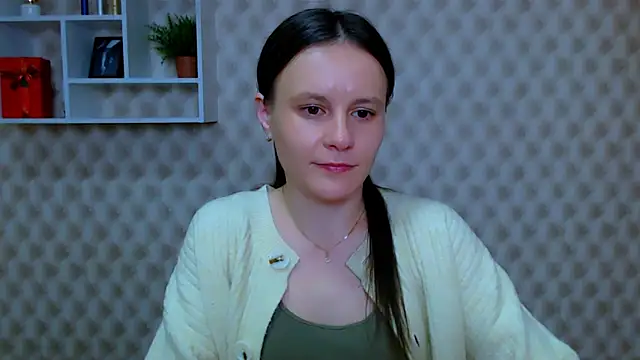 Snapshot of ValeriaHeart_ chatting on February 2026 05:56:01 AM ValeriaHeart online show from February 2026 05:56:01 AM