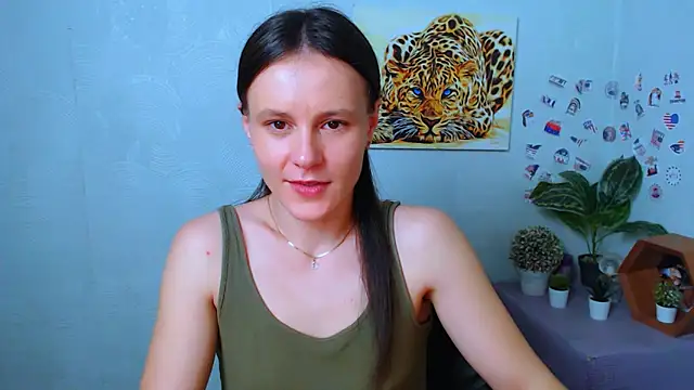 Snapshot of ValeriaHeart_ chatting on February 2026 05:00:02 AM ValeriaHeart online show from February 2026 05:00:02 AM