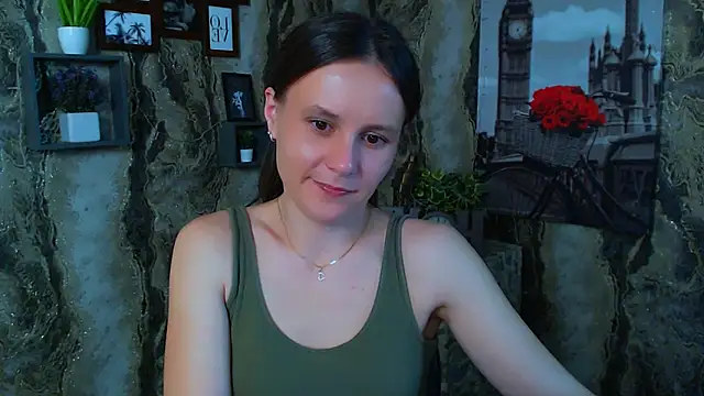 Snapshot of ValeriaHeart_ chatting on March 2026 02:57:01 PM ValeriaHeart online show from March 2026 02:57:01 PM