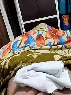 Snapshot of Hot_funky_boy chatting on February 2025 07:27:02 PM Hot funky boy online show from February 2025 07:27:02 PM