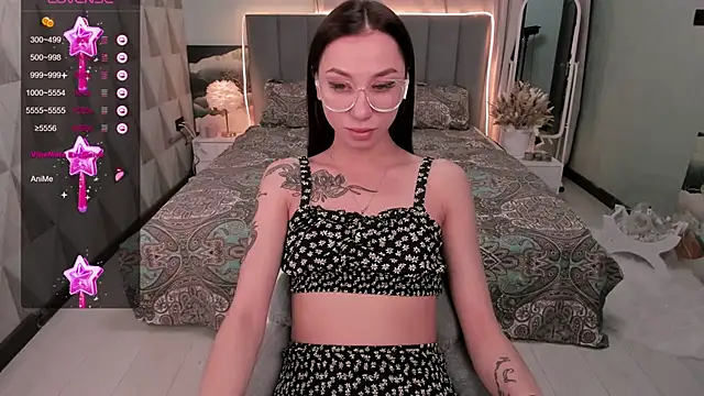 Snapshot of Queen_Gabriel chatting on February 2025 10:55:01 PM Queen Gabriel online show from February 2025 10:55:01 PM