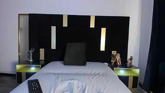 Keyla  Jones online show from February 2025 07:41:01 PM