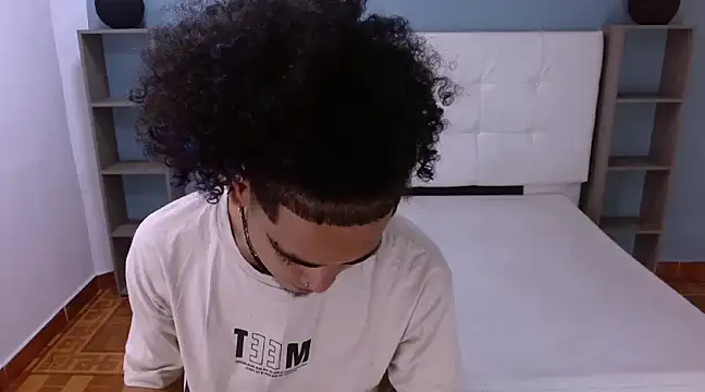 LihanJor 23 online show from February 2025 03:27:01 AM