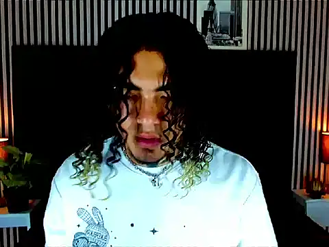 LihanJor 23 online show from October 2025 01:35:02 PM