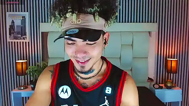 LihanJor 23 online show from October 2025 12:56:02 PM