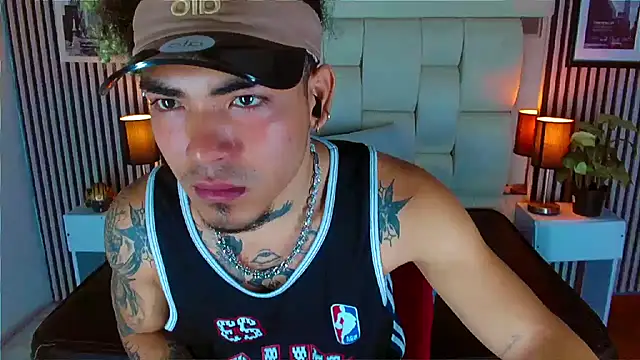 LihanJor 23 online show from December 2025 12:55:02 PM