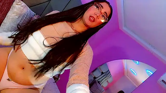 Dalis Hills online show from February 2025 08:30:02 PM