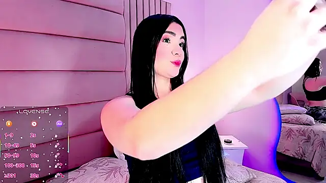 Dalis Hills online show from April 2026 04:42:01 AM