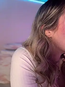 Lally Valencia   online show from November 2025 07:41:02 AM