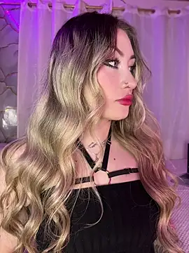 Lally Valencia   online show from June 2026 09:07:01 AM