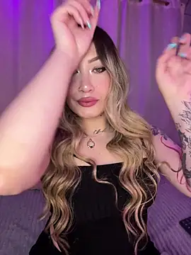 Lally Valencia   online show from July 2026 01:51:01 PM