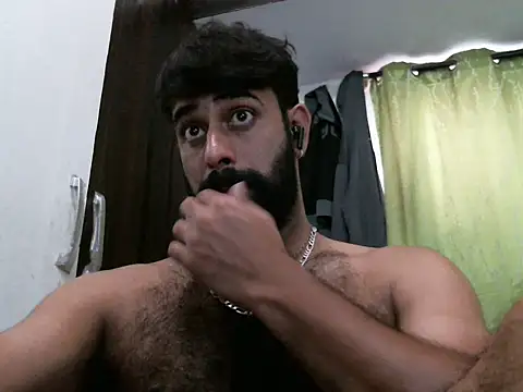 Snapshot of indianhairybull chatting on March 2025 04:04:01 AM indianhairybull online show from March 2025 04:04:01 AM