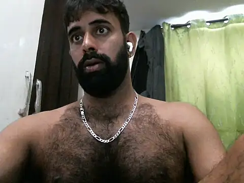 Snapshot of indianhairybull chatting on November 2025 04:55:02 AM indianhairybull online show from November 2025 04:55:02 AM