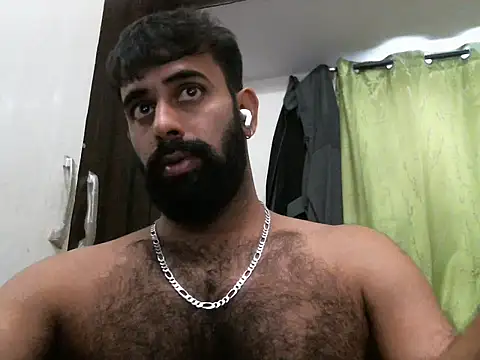 Snapshot of indianhairybull chatting on November 2025 05:29:02 AM indianhairybull online show from November 2025 05:29:02 AM