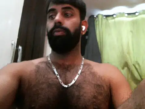 Snapshot of indianhairybull chatting on November 2025 04:22:02 AM indianhairybull online show from November 2025 04:22:02 AM