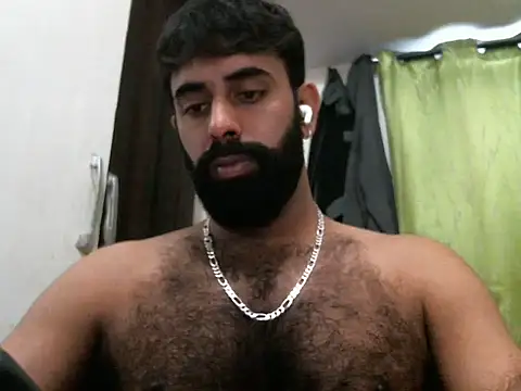 Snapshot of indianhairybull chatting on November 2025 04:38:01 AM indianhairybull online show from November 2025 04:38:01 AM