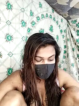 Snapshot of monekhan123 chatting on February 2025 08:25:02 PM monekhan123 online show from February 2025 08:25:02 PM