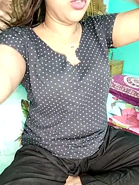 monekhan123 online show from December 2025 05:24:02 AM