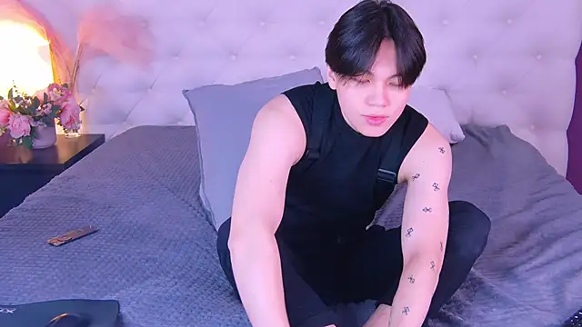 Snapshot of just_gay_ chatting on March 2025 01:18:02 PM just gay  online show from March 2025 01:18:02 PM