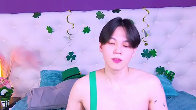 Snapshot of just_gay_ chatting on March 2025 08:11:01 PM just gay  online show from March 2025 08:11:01 PM