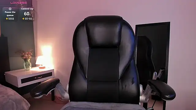 Lilith Ember1 online show from January 2026 01:24:02 PM