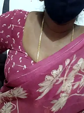 Snapshot of Tamil_Meera12 chatting on January 2026 05:07:02 PM Tamil Meera12 online show from January 2026 05:07:02 PM