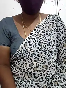Snapshot of Tamil_Meera12 chatting on February 2026 03:24:02 AM Tamil Meera12 online show from February 2026 03:24:02 AM