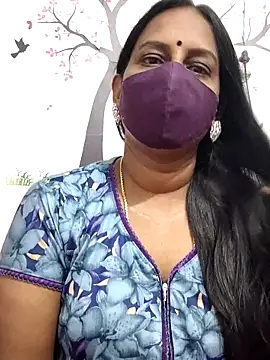 Snapshot of Tamil_Meera12 chatting on February 2026 03:04:02 AM Tamil Meera12 online show from February 2026 03:04:02 AM