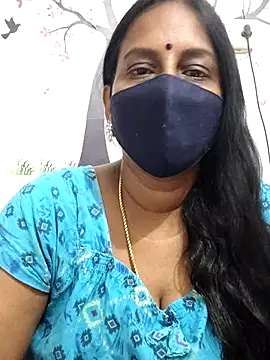 Snapshot of Tamil_Meera12 chatting on February 2026 03:05:02 AM Tamil Meera12 online show from February 2026 03:05:02 AM