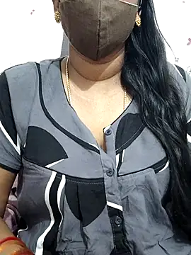 Snapshot of Tamil_Meera12 chatting on February 2026 11:33:01 AM Tamil Meera12 online show from February 2026 11:33:01 AM