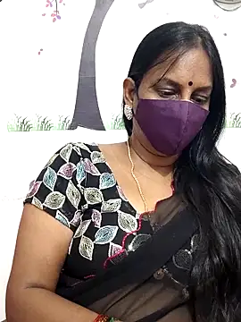 Snapshot of Tamil_Meera12 chatting on March 2026 04:42:01 PM Tamil Meera12 online show from March 2026 04:42:01 PM