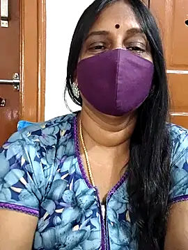 Snapshot of Tamil_Meera12 chatting on March 2026 04:47:01 AM Tamil Meera12 online show from March 2026 04:47:01 AM