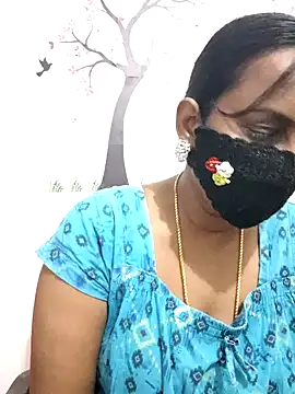 Snapshot of Tamil_Meera12 chatting on March 2026 03:01:01 AM Tamil Meera12 online show from March 2026 03:01:01 AM