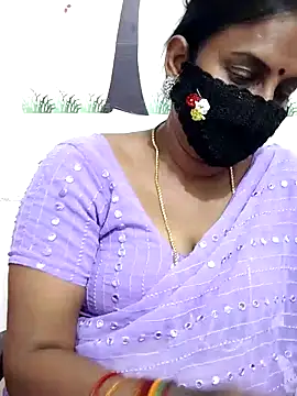 Snapshot of Tamil_Meera12 chatting on March 2026 05:24:01 AM Tamil Meera12 online show from March 2026 05:24:01 AM