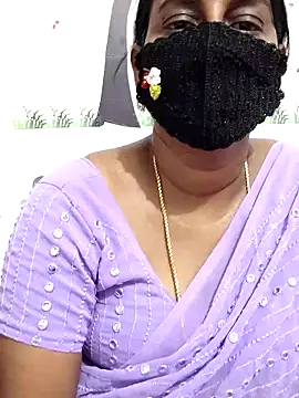 Snapshot of Tamil_Meera12 chatting on March 2026 05:44:01 AM Tamil Meera12 online show from March 2026 05:44:01 AM